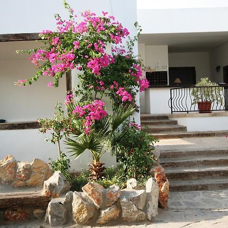 Safir Hotel Битез Интериор снимка