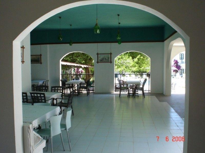Safir Hotel Битез Екстериор снимка